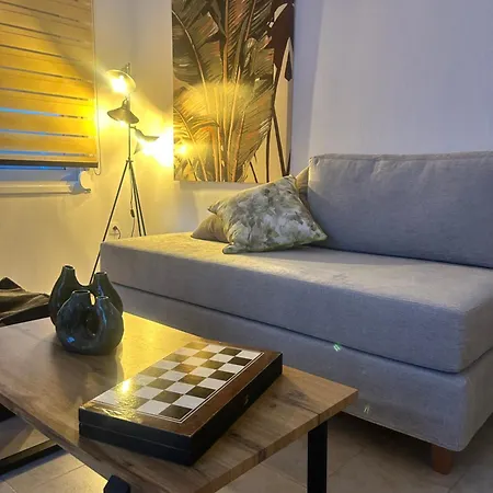 The Mint Apartman Politiká